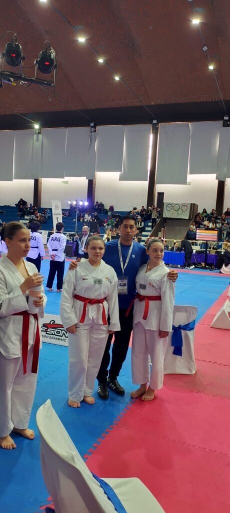 SABON NEER SUMÓ EXPERIENCIA EN EL NACIONAL APERTURA DE POOMSAE