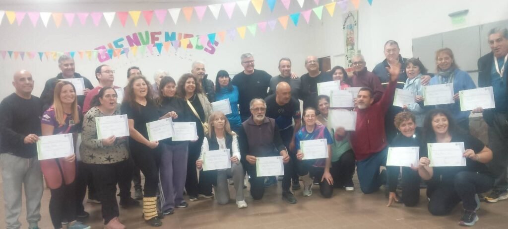 CAPACITACIÓN DE ÁRBITROS Y PLANILLEROS DE NEWCOM EN PLAZA HUINCUL
