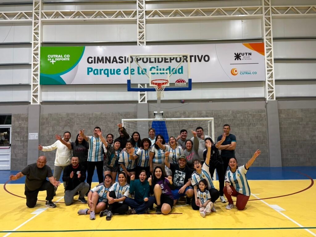 ENCUENTRO DE HANDBALL DE LA ESCUELA MUNICIPAL LINCES