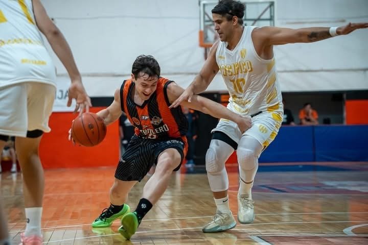 PETROLERO VA POR SU PRIMER TRIUNFO