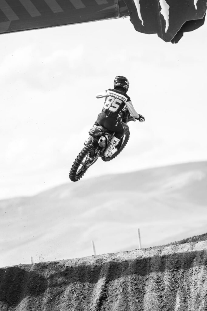 ARRANCA EL ARGENTINO DE MOTOCROSS EN NEUQUÉN CON PRESENCIA LOCAL