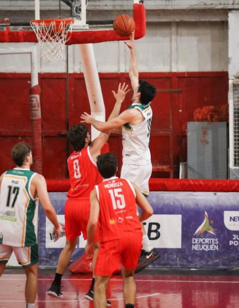 PERFORA GOLPEÓ DE VISITANTE Y LE QUITÓ EL INVICTO A INDEPENDIENTE