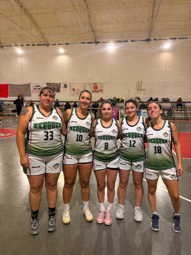 JUGADORAS DE CUTRAL CO Y PLAZA HUINCUL, PROTAGONISTAS EN TORNEO REGIONAL DE MAXI BÁSQUET