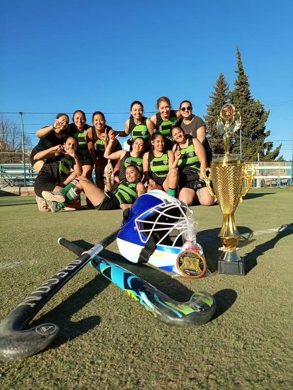 EL TORNEO EXPRESS HOCKEY SEVEN YA TIENE CAMPEONAS