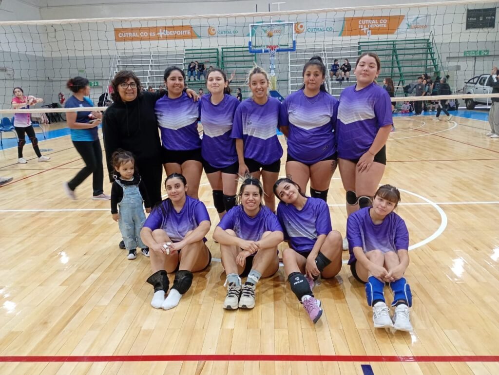 EXITOSA SEGUNDA FECHA DE LA LIGA ZONA CENTRO DE VÓLEY FEMENINO EN CUTRAL CO