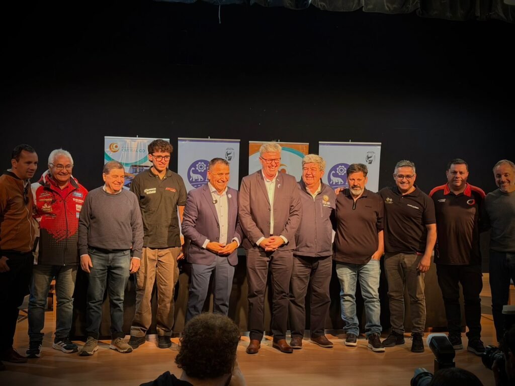 SE PRESENTÓ EL RALLY DEL PETRÓLEO Y LOS DINOSAURIOS