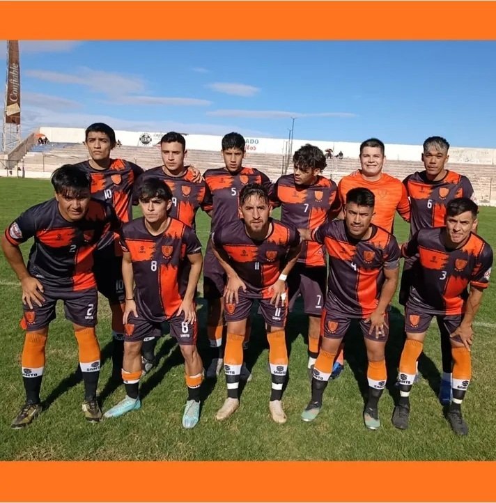 PETROLERO RESCATÓ UN PUNTO EN CENTENARIO Y SE MANTIENE EN LA CIMA