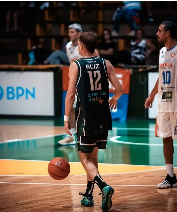 PERFORA GANÓ UN PARTIDAZO Y QUEDÓ COMO ÚNICO PUNTERO